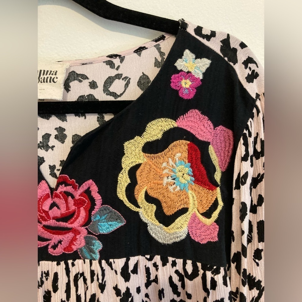 Savanna Jane Embroidered Blouse - Picture 8 of 11